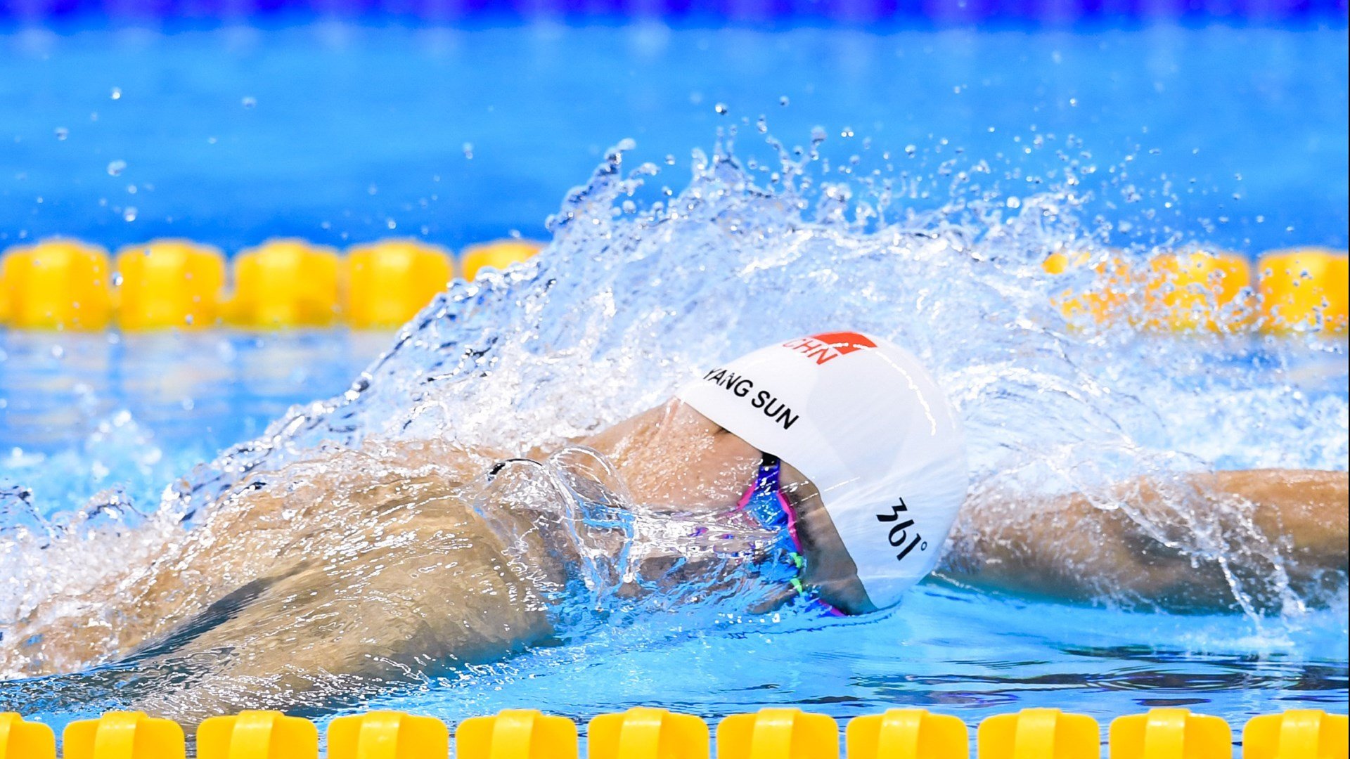 开云·体育官网-《CS_GO》新版本“火焰之刃”上线，战术多变引发热议